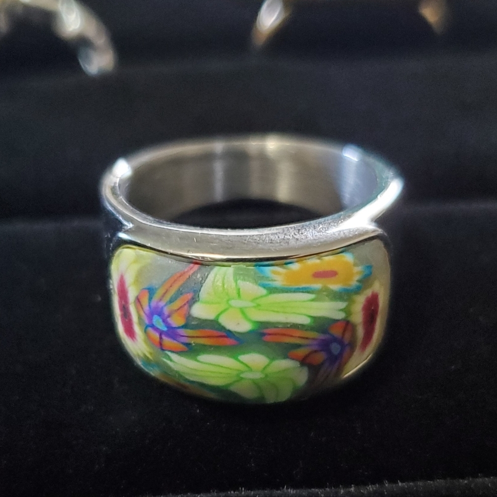 Femo Clay Inlaid Floral Stainless Steel Ring Size 8